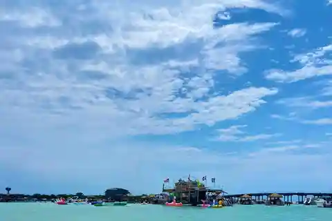 Fort Walton Beach: Emerald Coast 2-hour Dolphin Cruise