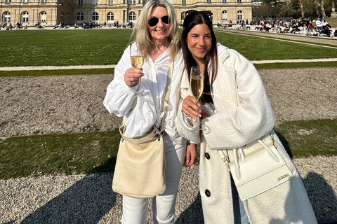 Paris: In the Footsteps of Emily (in German) Paris: Emily inspired walking tour
