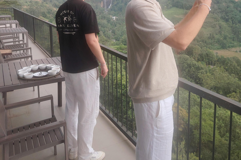 From Kandy: Nuwara Eliya Private Day Trip with Tea Factory