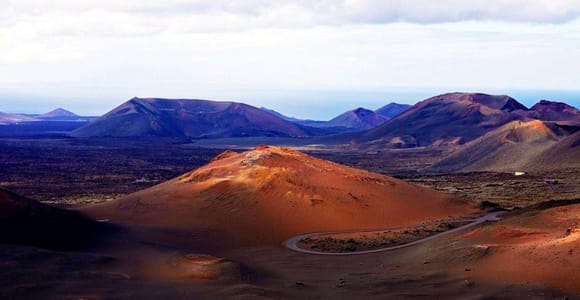 From Yaiza: Timanfaya Express Tour with No Queues