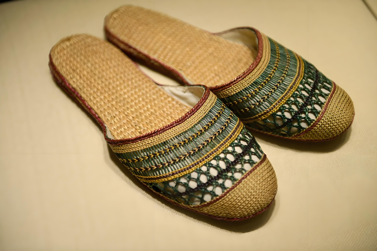 Shanghai: Straw Weaving Handicraft Workshop