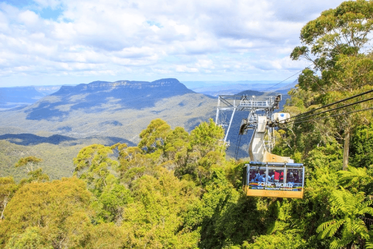 Sydney: Blue Mountains Tour with Scenic World & Sydney Zoo Join In Small Group Tour (Group of 14)