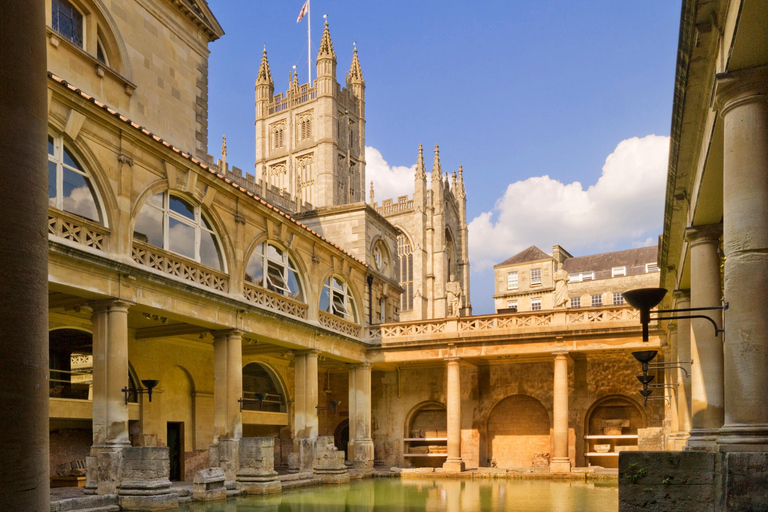 Desde Oxford: Excursión de un día a Stonehenge y Bath con termas romanas