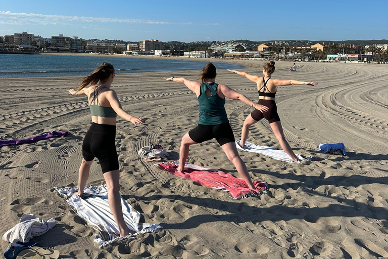 Jávea: Playa de L'Arenal - Morning Beach Yoga Class
