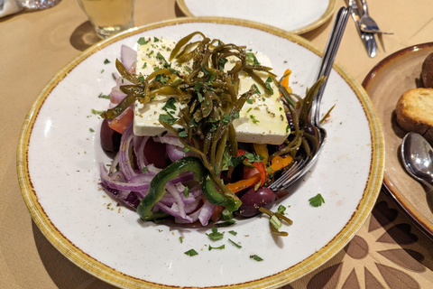 Athens at Night Enchanting Walking Tour and Dinner Delights