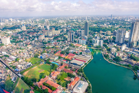 Colombo: Lotus Tower Revolving Restaurant Buffet Meal