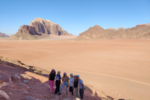 Wadi Rum: Tailored Consultation with Italian Expert Silver Consultation: Tailored Travel Advice