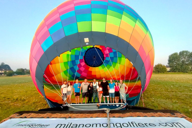 Milano: volo in mongolfiera a S. Colombano al Lambro nei giorni ferialiMilano: Voli in mongolfiera a S. Colombano al Lambro nei giorni feriali