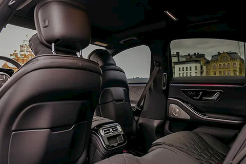 Helsinki: VIP Private Transfer with Local Tips