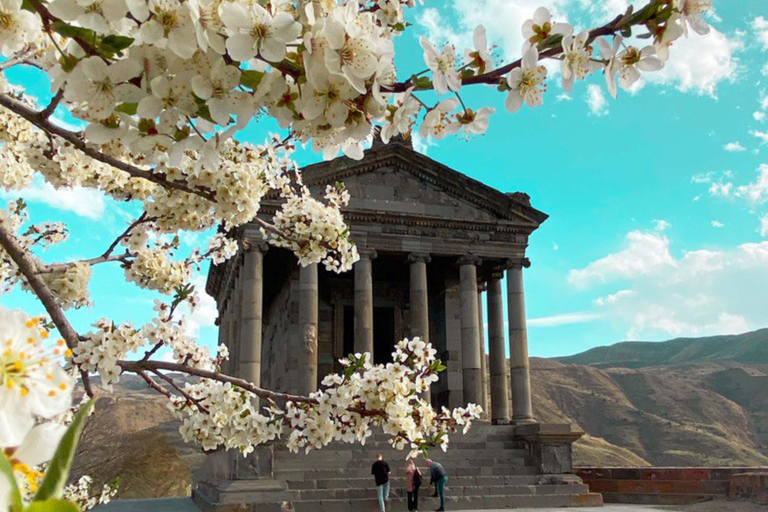 Armenia one day tour for 10 person