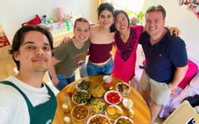 Beijing: Vegan Home Cooking & Local Market Tour with Sanxia