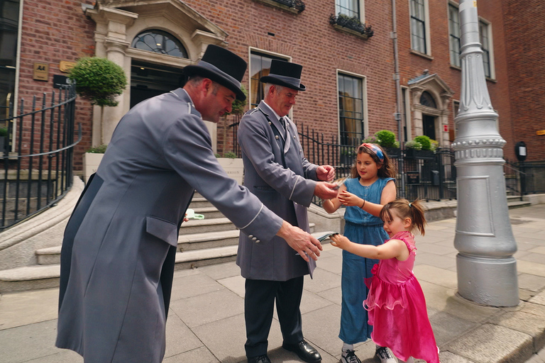 دبلن: جولة هوب أون هوب أوف مع تعليق ألماني مباشردبلن: جولة حافلة ألمانية مباشرة - ٢٤ ساعة