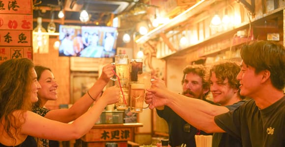 Shinjuku : tournée des bars à volonté, dîner et Golden Gai
