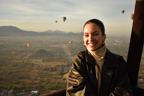 Vuelo en Globo, Desayuno, Zona Arqueológica y Transporte