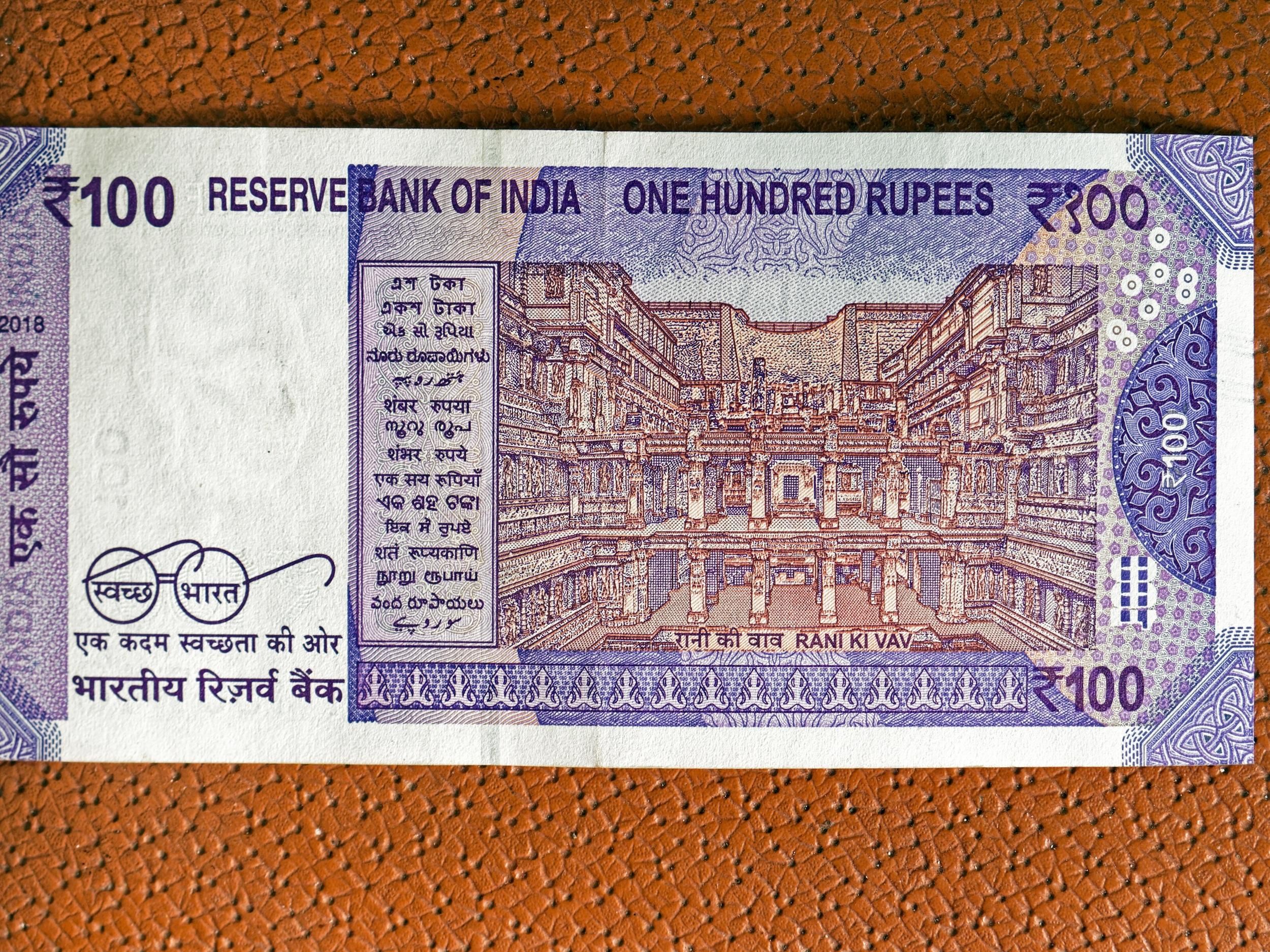 All-Inclusive-Ausflug zum Sonnentempel und zum Rani Ki Vav ab Ahmedabad