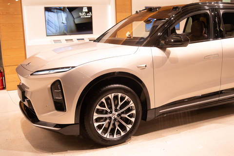 上海：最新日常科技，包括机器人、电动汽车和无人机标准套餐（含无人机送货体验）