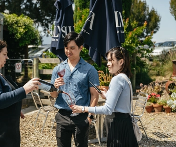Melbourne: Full-Day Yarra Valley Wine Experience with Lunch