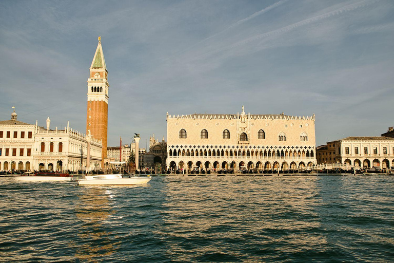 Venice: Exclusive Grand Canal and Secret Canals Boat Tour