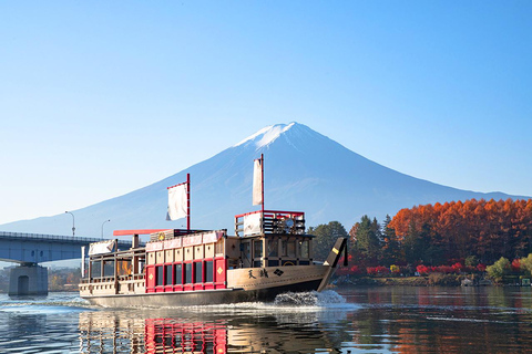 جبل فوجي وبحيرة كاواجوتشيكو روبواي وجولة أوشينو هاكاي ليوم واحدجولة جبل فوجي من محطة JR طوكيو المغا