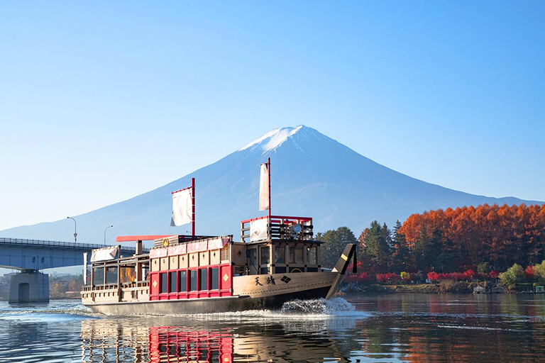 جبل فوجي وبحيرة كاواجوتشيكو روبواي وجولة أوشينو هاكاي ليوم واحدجولة جبل فوجي من محطة JR طوكيو المغا