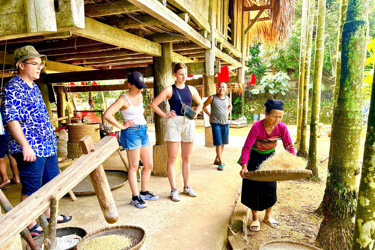 Hanoi/Ninh Binh: 2-Day Pu Luong Easy Trekking & Eco Retreat Option 3:(Small group) Stay in Eco-Resort with Balcony Room