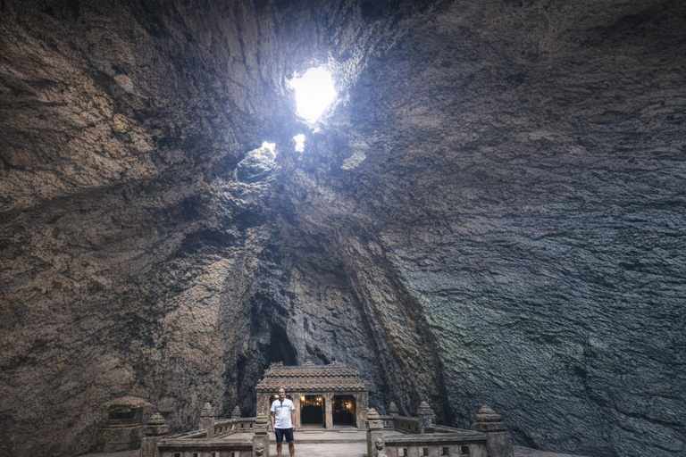 Da Nang: My Son Sanctuary & Golden Hands Bridge Private Tour