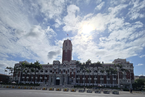 Taipei Private Tour: Heights, Heritage & Local Life Sunset & Night Market