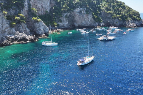 Dubrovnik: Private Sailing Boat Tour to Elaphiti & Blue Cave
