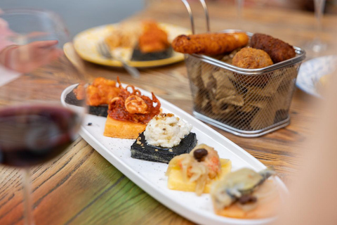 Venice Food Tasting Tour: Bites, Wine, Dinner & Local Guide