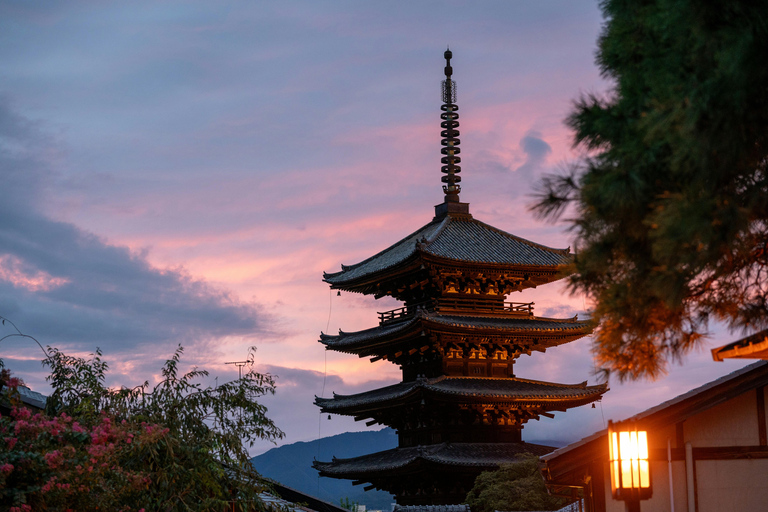Kyoto: Kiyomizu-dera, Ninenzaka & Gion Evening Tour Group Tour