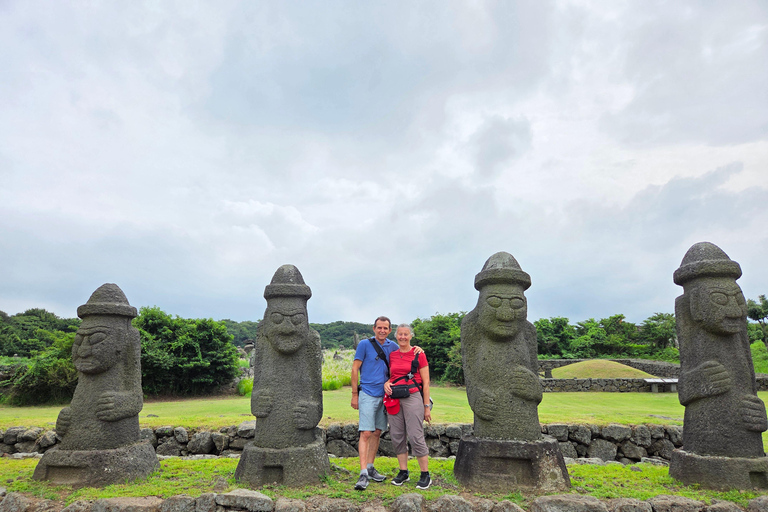 Excursión al atardecer por la isla de JejuExcursión al atardecer en la isla de Jeju