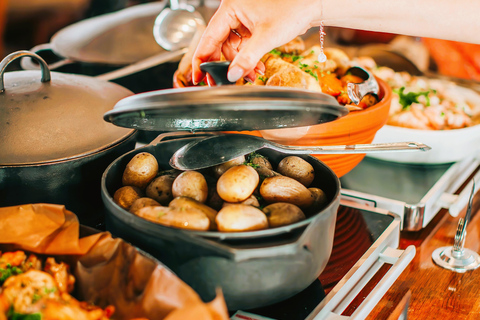 Stockholm: Archipelago Dinner Cruise with Buffet
