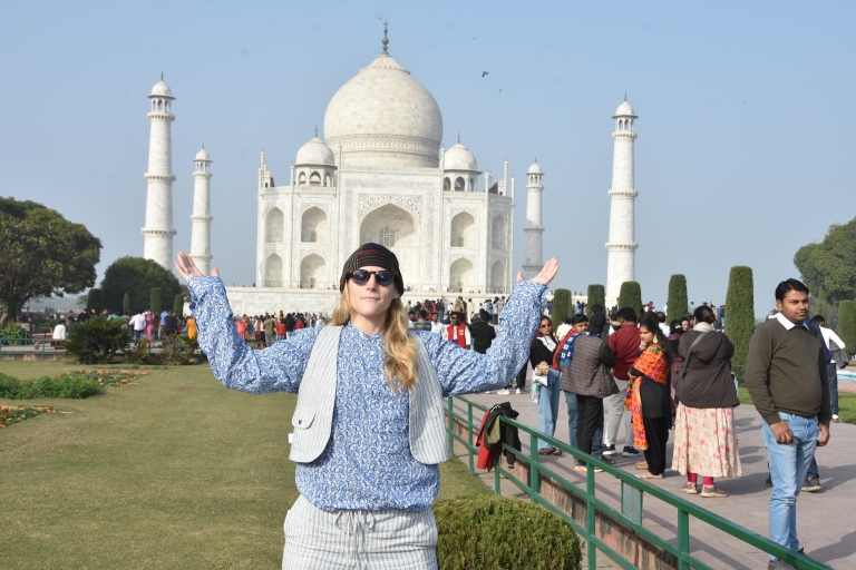 Agra: Taj Mahal Tour with Heritage Walk Private Tour with Entry Fee, Car, Guide & Street food