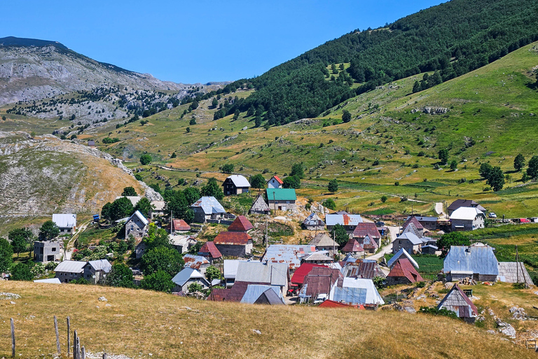 Sarajevo: 4x4 Igman, Lukomir Village & Boracko Lake Tour