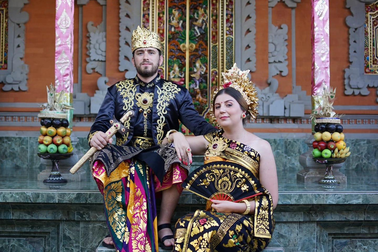 Ubud: Balinese kostuum fotoshoot met make-upTrefpunt