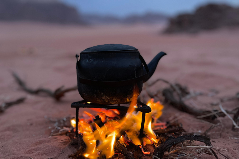 Wadi Rum: Cave Stargazing Experience