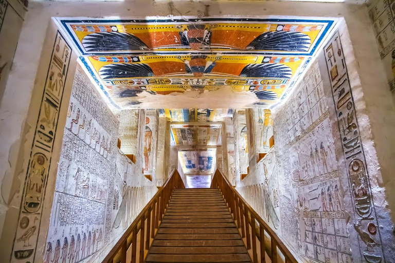 Luxor: Private Customizable Tour with Egyptologist Guide Luxor: Private 8-Hour Tour with Airport Pickup