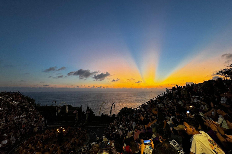 Guide, Uluwatu Temple Entry Ticket with Kecak Dance Show Guide Only (no ticket included )