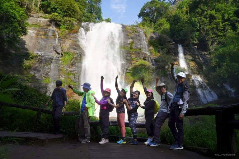 Randonnée dans le parc national de Doi Inthanon et randonnée sur le sentier de Pha Dok SiewVisite du parc national de Doi Inthanon et randonnée sur le sentier Pha Dok Siew