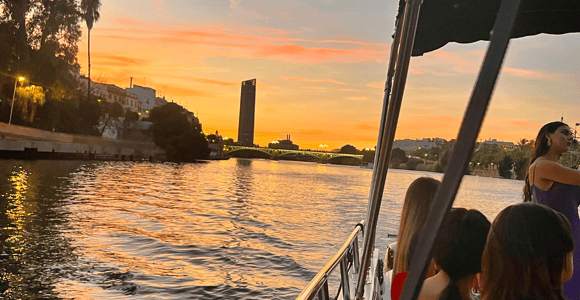 Seville: Private Guadalquivir River Sightseeing Boat Trip