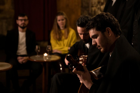 Porto: Intimate Fado Concert in a Typical Venue Dauly concert