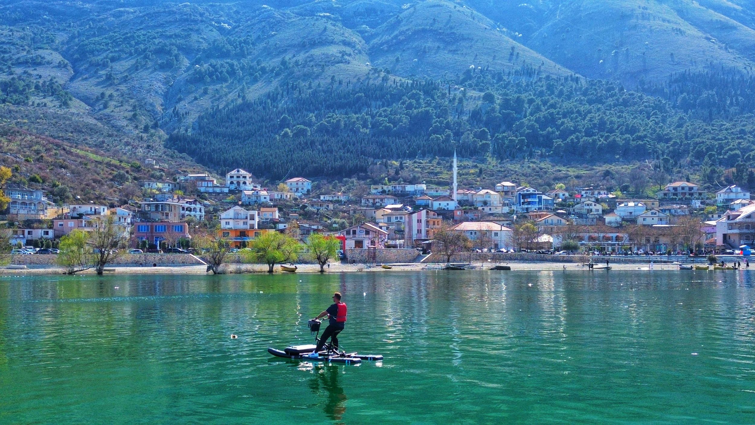 Shkodra: Boots- und Tretboot-Tour auf dem Skutari-See mit Fotos