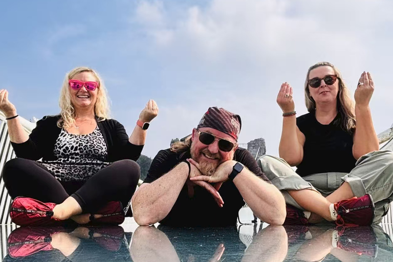 From Chongqing: 2-Day Zhangjiajie Tour with Train Ticket