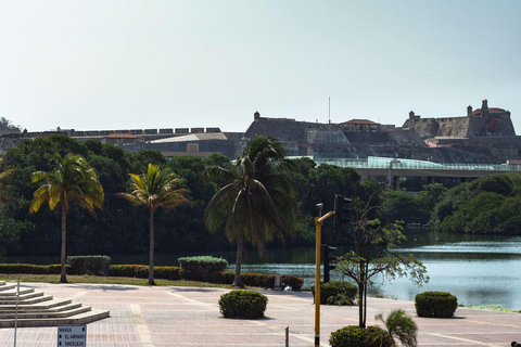 Cartagena: City Tour with Castillo San Felipe. Ticket, Guide Cartagena: City Tour with Castillo San Felipe Entry Ticket