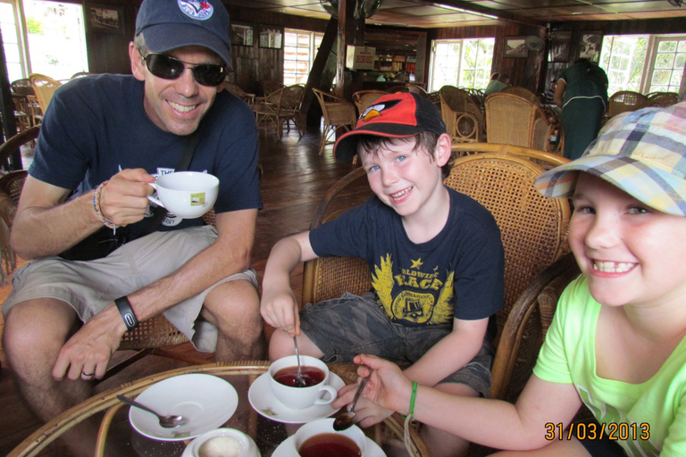 Sri Lanka: 8-Days Tour from the Airport with Private Guide 8 Days Tour with Flat Roof Van