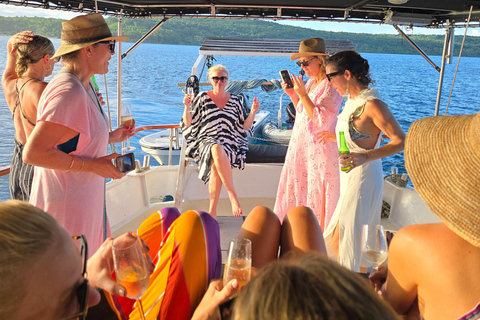 Havannah Harbour Sunset Cruise +Dinner (No Transfer/Own Way)