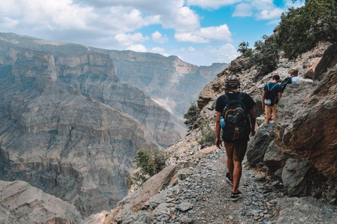 Jebel Shams Summit: Oman's Highest Peak & Grand Canyon Hike