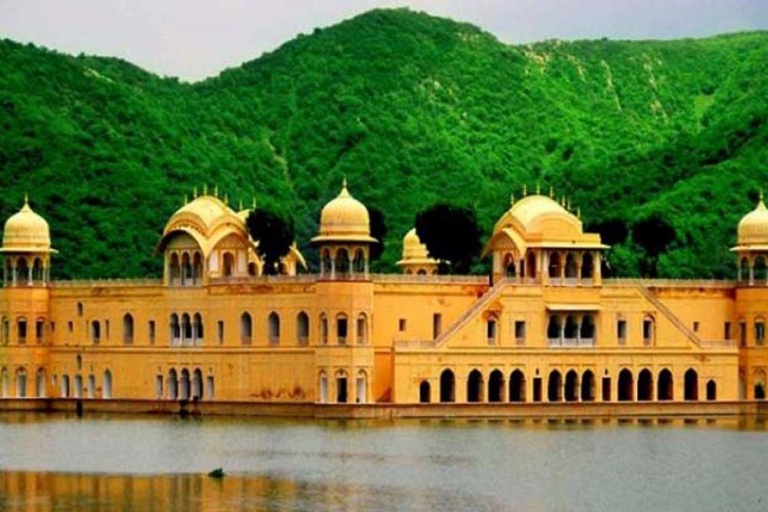 Excursión privada nocturna a Jaipur desde DelhiCon alojamiento en hotel de 3 estrellas