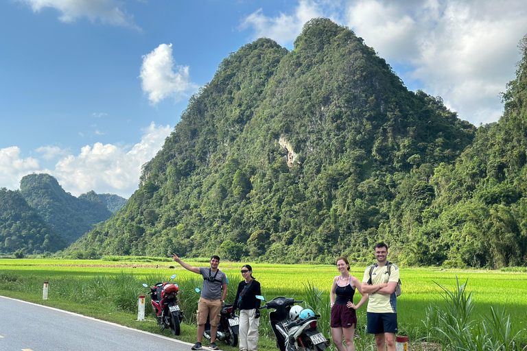 Cao Bang: Ban Gioc Waterfall Day Tour by Motorbike or Car Full-Day Car Tour with a Local Guide