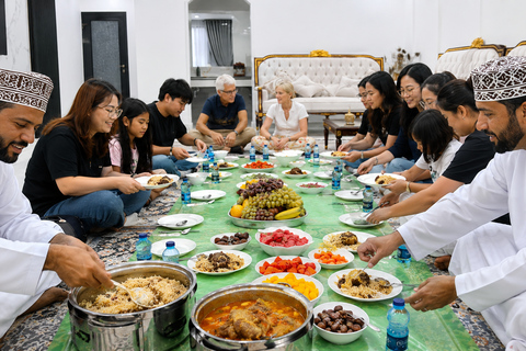 Omani Hospitality: Authentic Family Dinner Experience